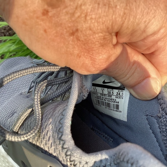 Nike Women’s Air Huarache‎ Run Ultra Sneakers, Cool Grey 819151-006 - Size 7.5 - Picture 4 of 10